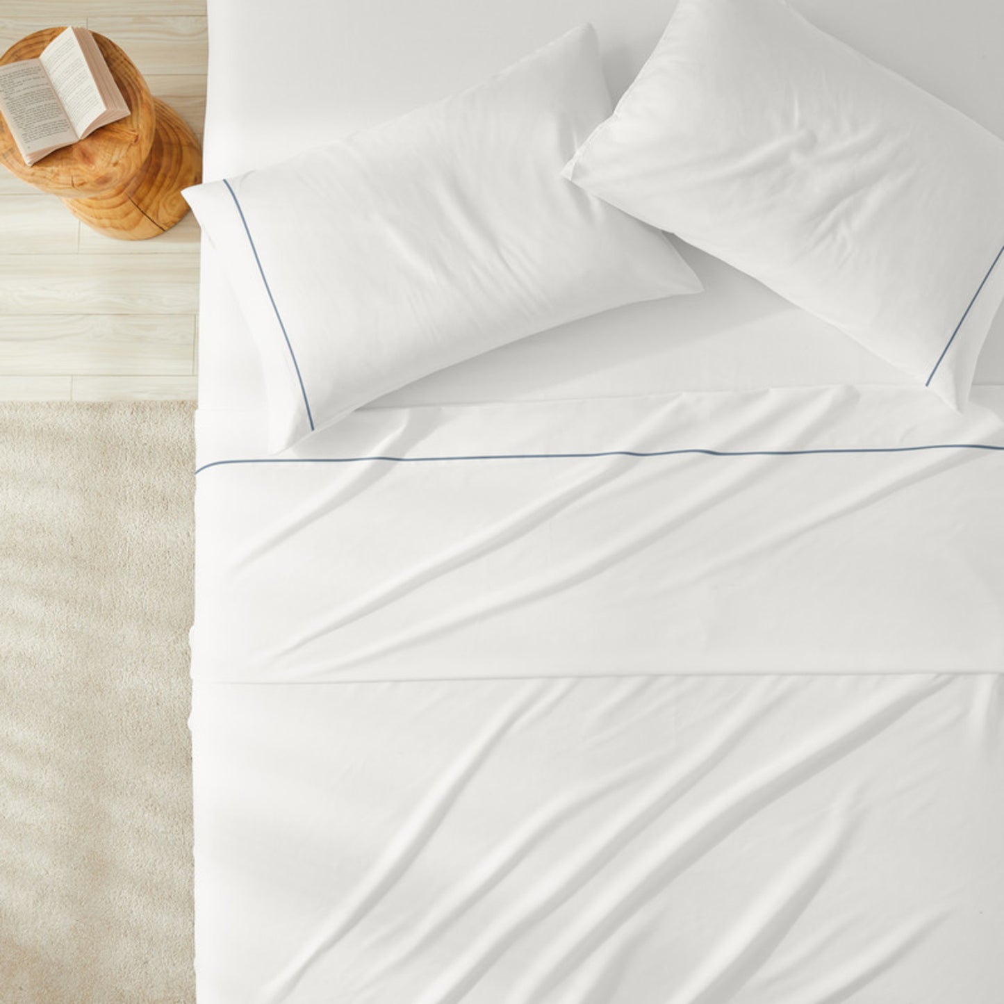 4PC EMBROIDERED HEM MICROFIBER QUEEN SHEET SET