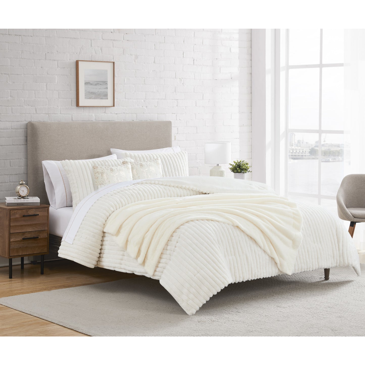 3pc Faux Rabbit Queen Comforter